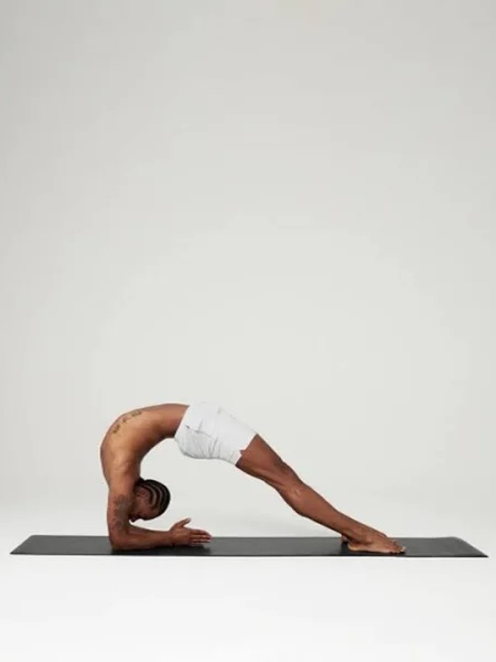 Alo Yoga Air Yoga Mat Black Yoga Mat for Travel Lightweight Mat UNISEX - Picture 4 of 14